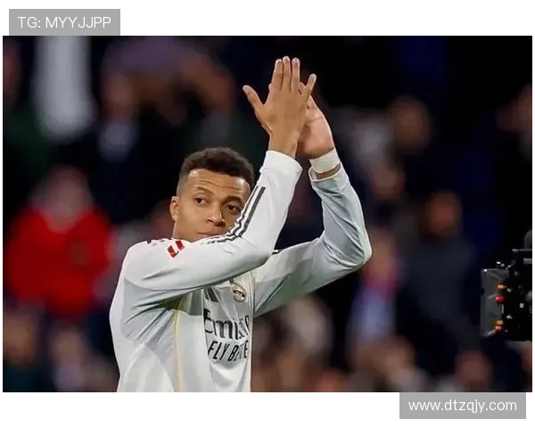 姆巴佩寻专家查膝伤或三月复出